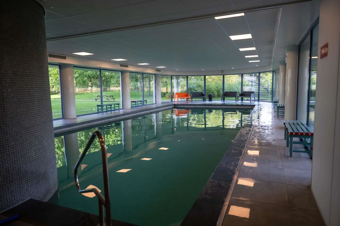 Flonk Hotel Groningen Zuid INDOOR_POOL