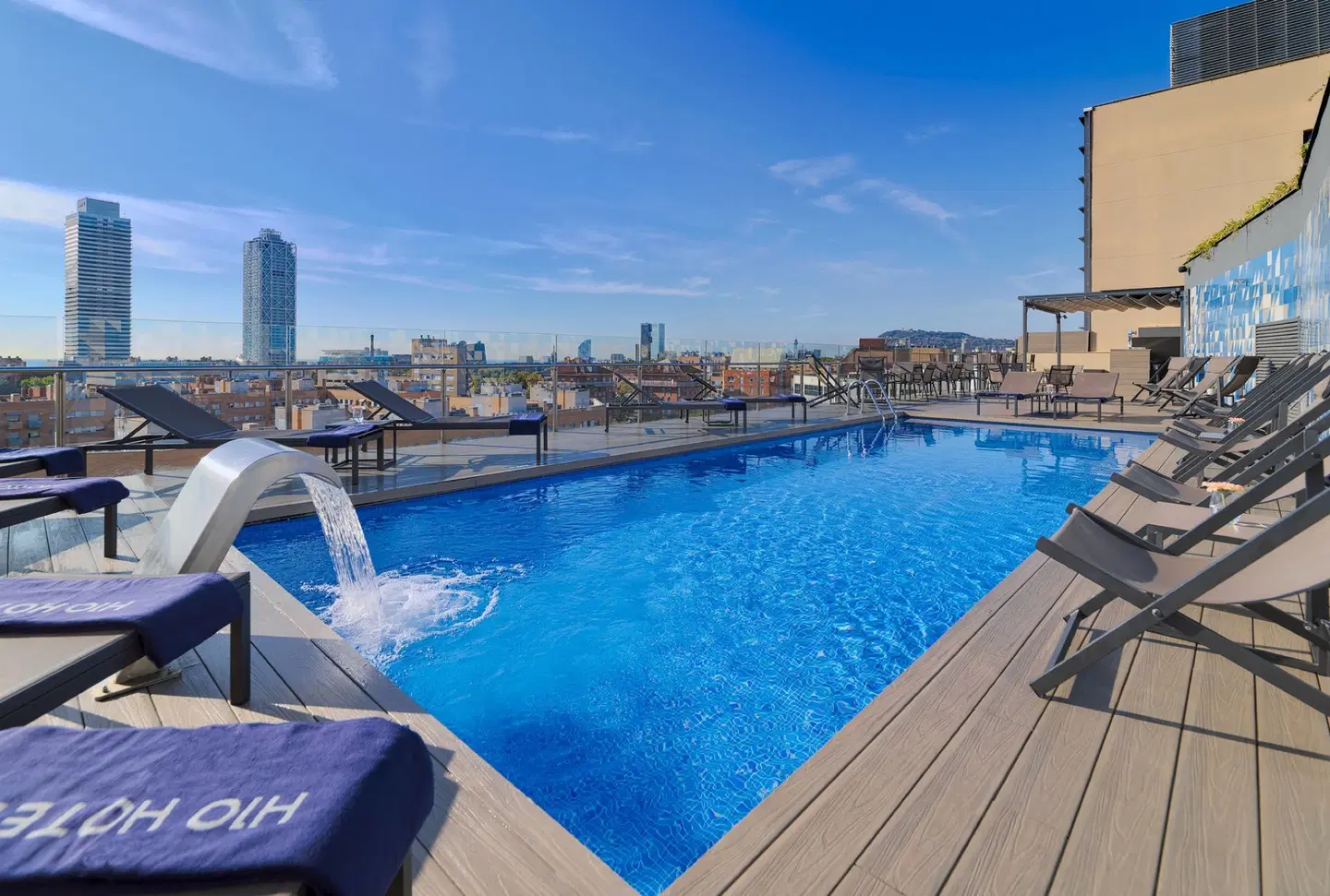 H10 Marina Barcelona OUTDOOR_POOL