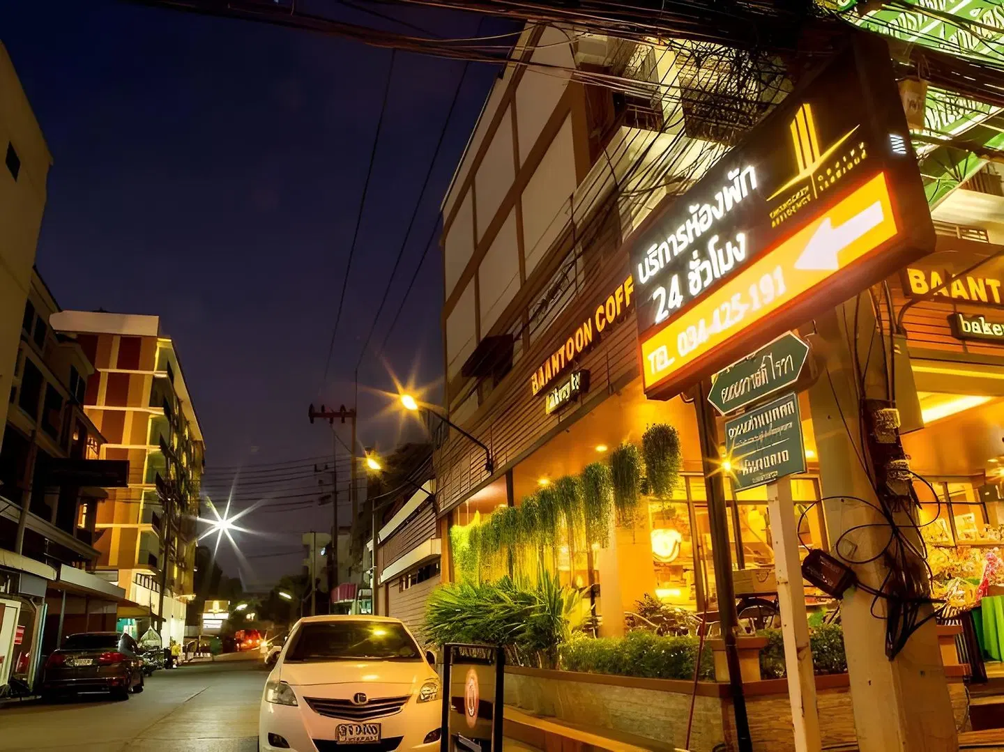 Thongchen Residence EXTERIOR