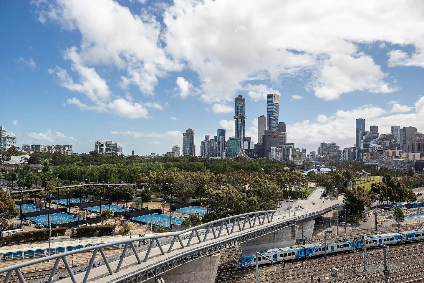 Mantra on Jolimont EXTERIOR