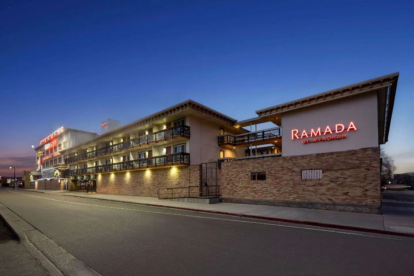 Ramada by Wyndham Elko Hotel at Stockmen's Casino EXTERIOR