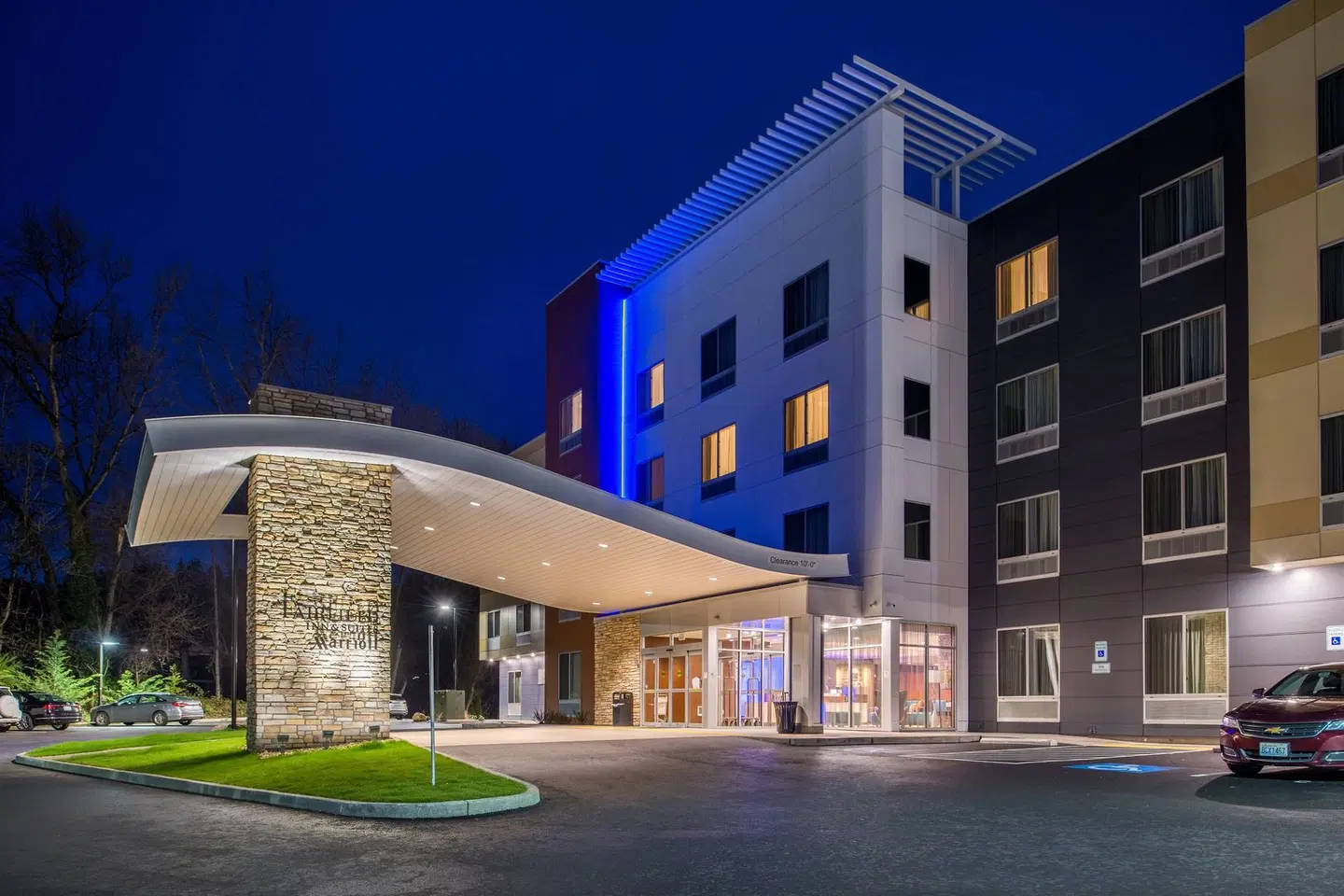 Fairfield Inn & Suites by Marriott Eugene East/Springfield EXTERIOR