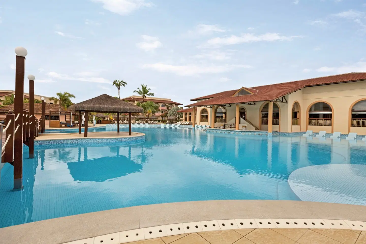 Grand Palladium Imbassai Resort & Spa OUTDOOR_POOL