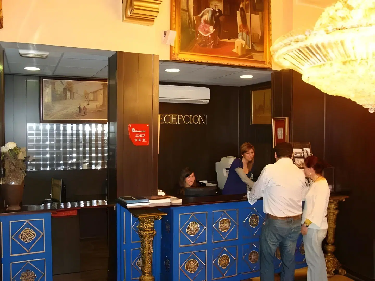 Hotel París Centro PEOPLE