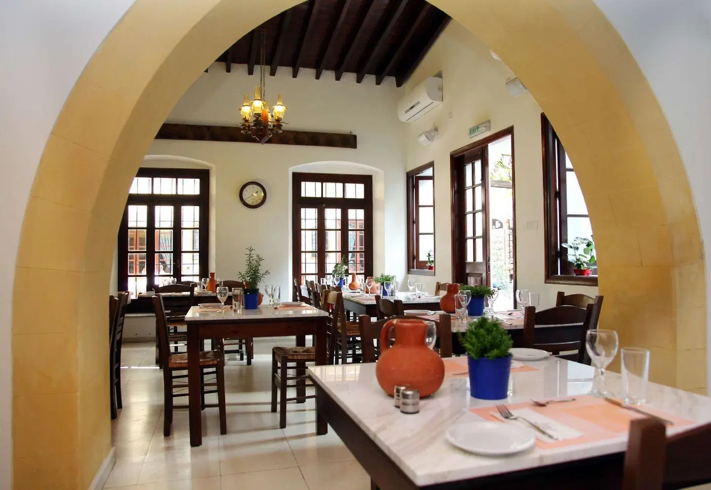 Centrum Hotel Restaurant