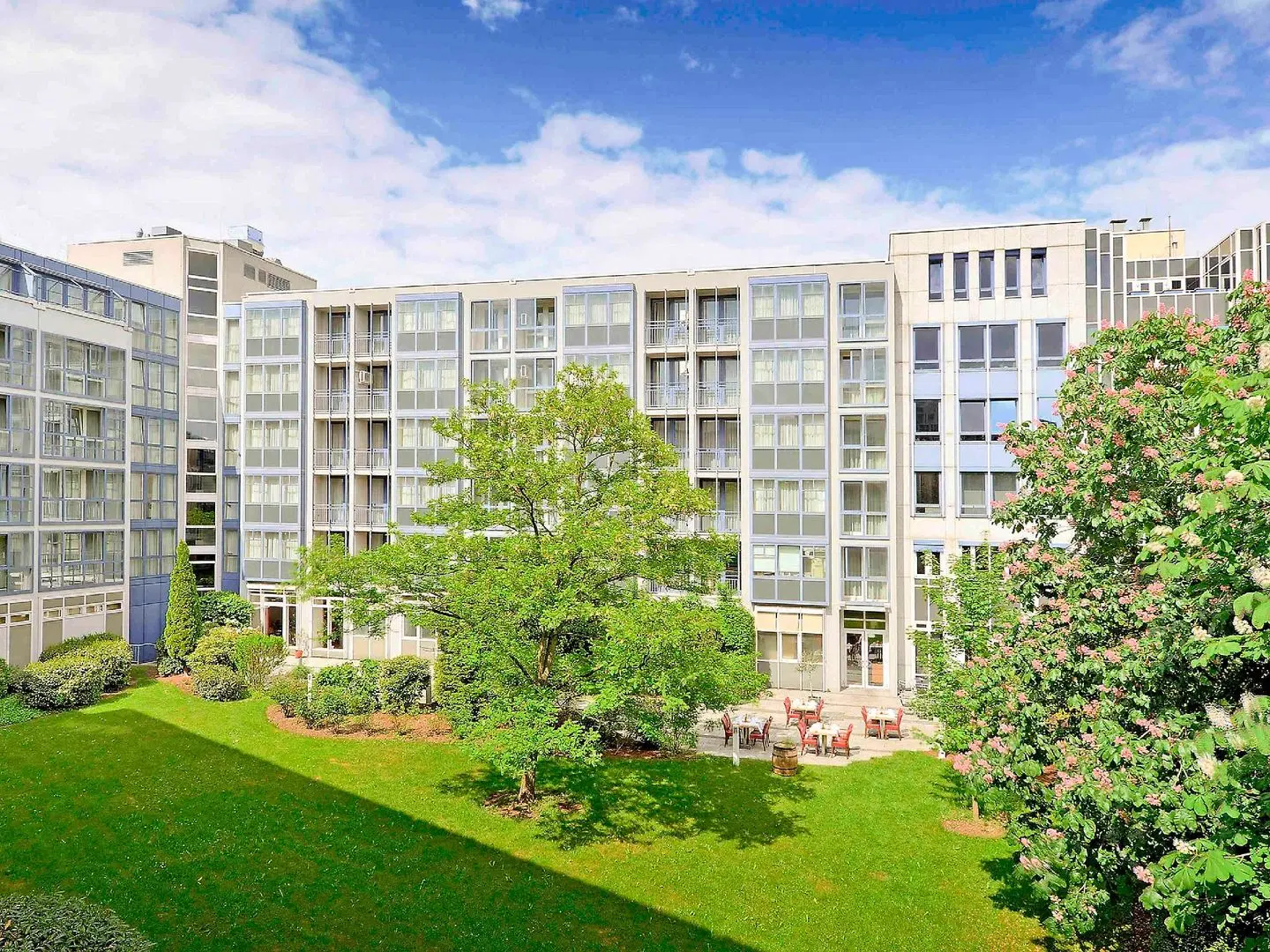 Pullman Munich EXTERIOR