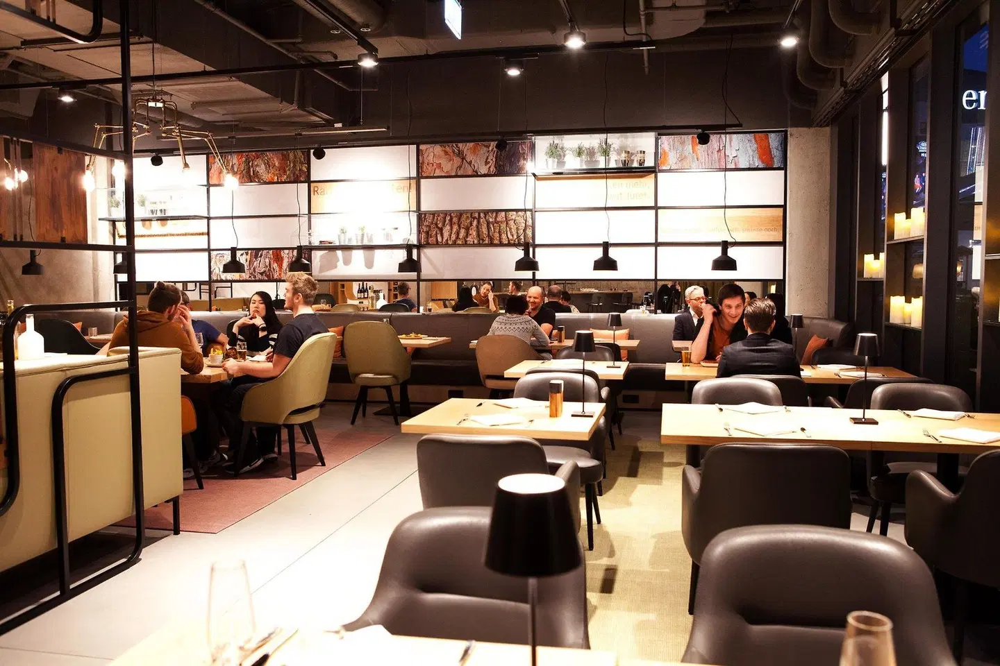 Hotel Indigo Berlin - East Side Gallery by IHG RESTAURANT