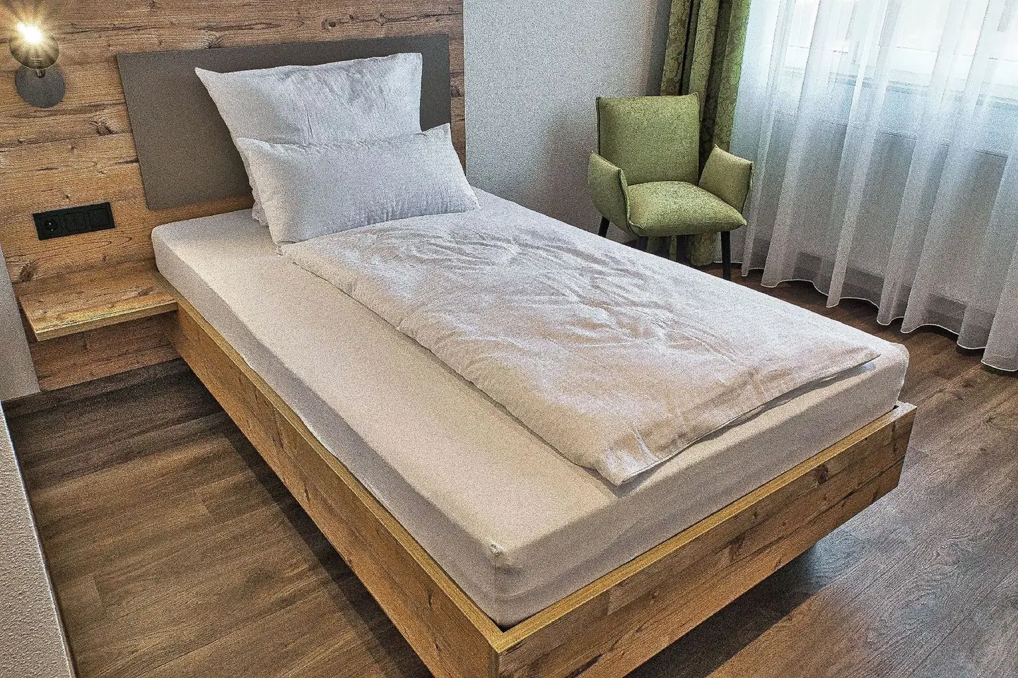 Hotel Zeppelin ROOM_EXAMPLE