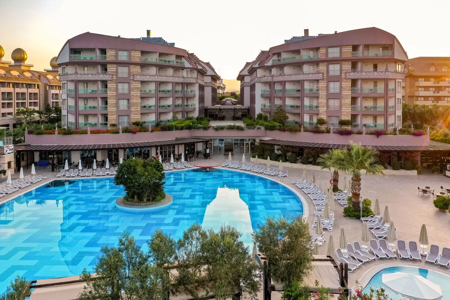 Seamelia Beach Resort & Spa EXTERIOR