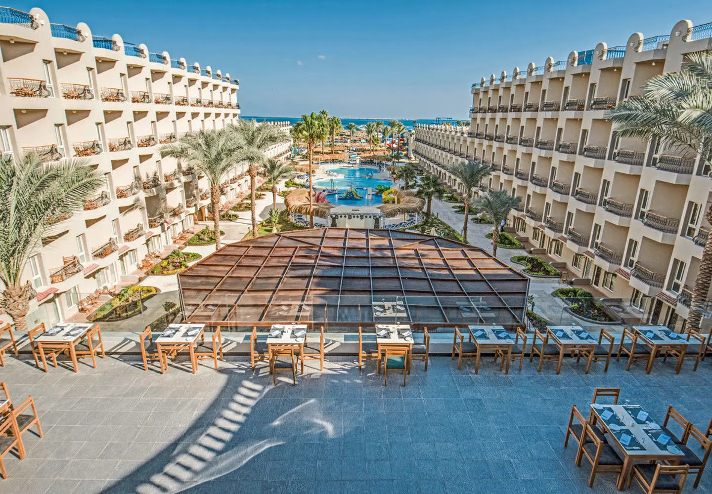 SUNRISE Aqua Joy Resort EXTERIOR