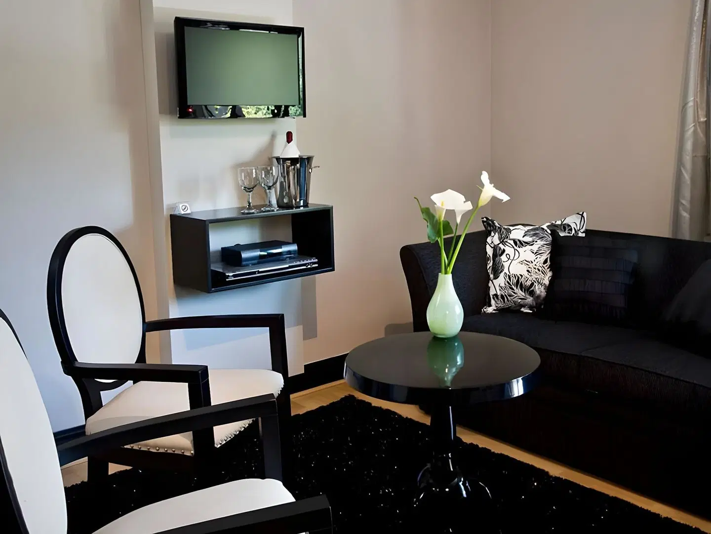 Southern Light Country House ROOM_EXAMPLE