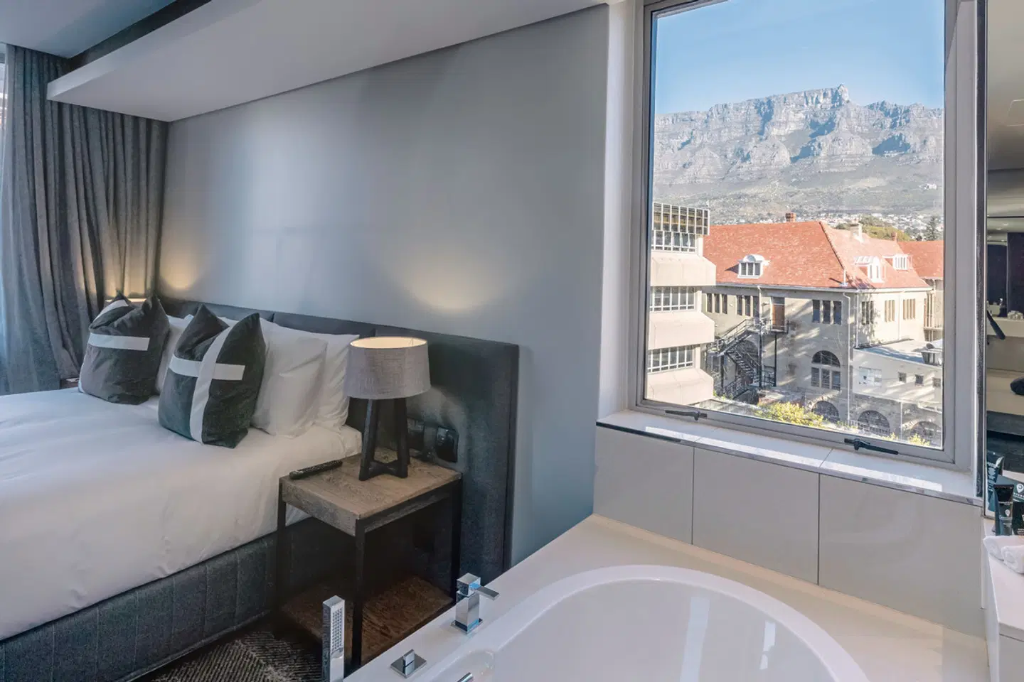 The Capital 15 On Orange Hotel & Spa Badezimmer