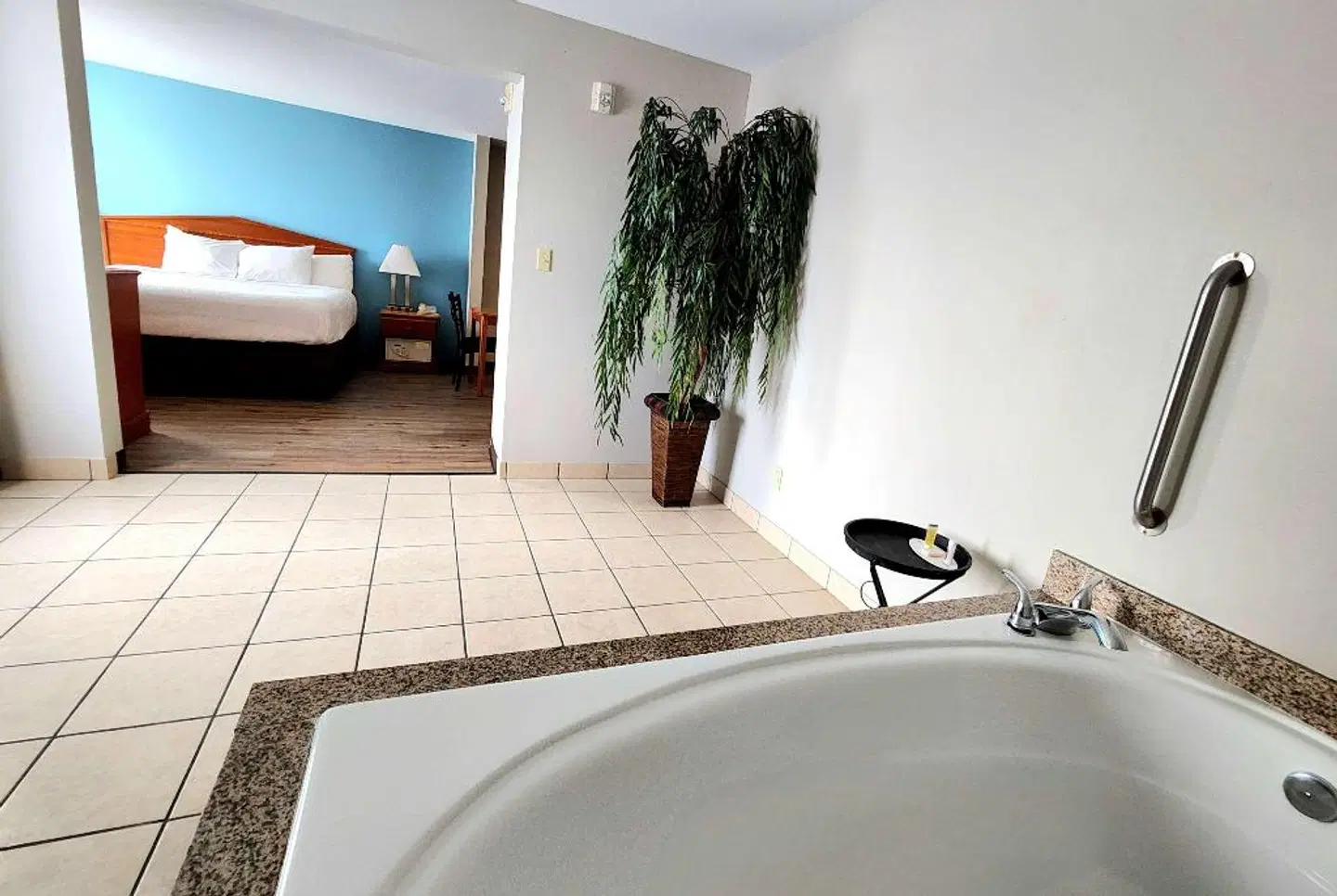 Days Inn & Suites by Wyndham Thibodaux HEALTH_BEAUTY