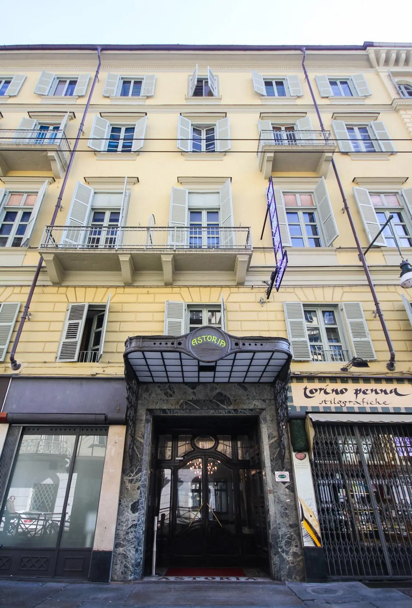 Green Class Hotel Astoria EXTERIOR