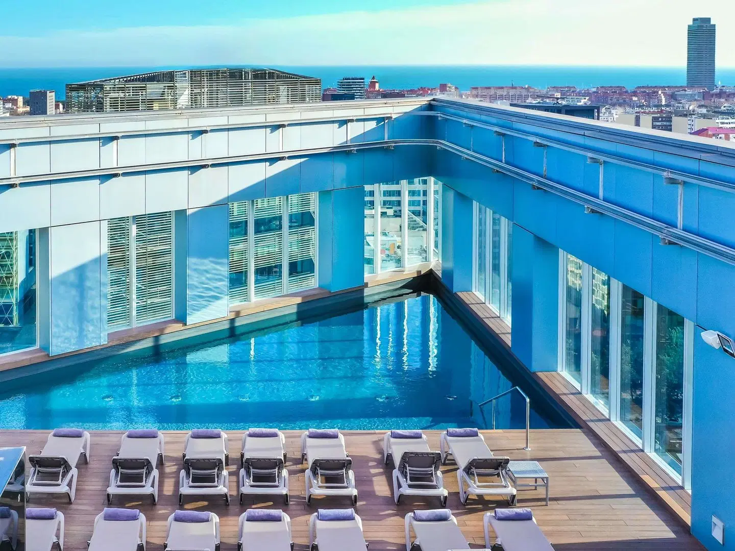 Novotel Barcelona City Hotel EXTERIOR