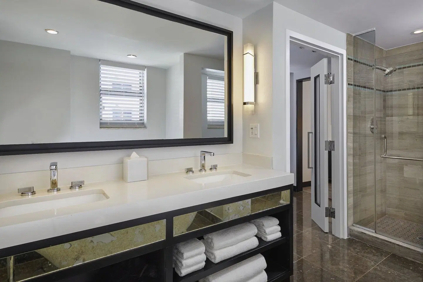 Loews Miami Beach Hotel Badezimmer