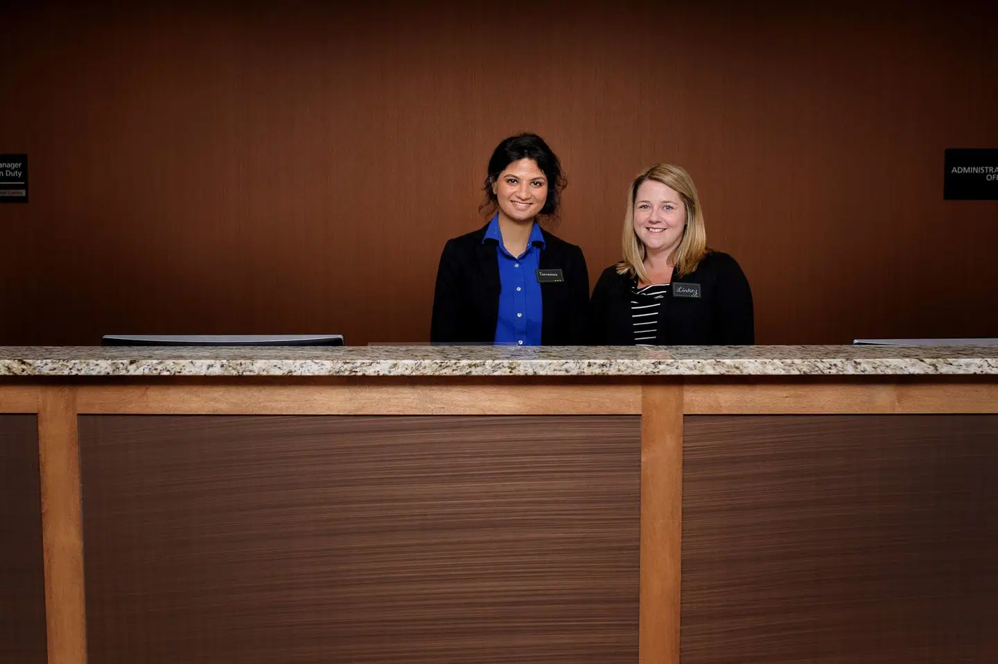 Hampton Inn & Suites by Hilton Truro LOUNGE_LOBBY