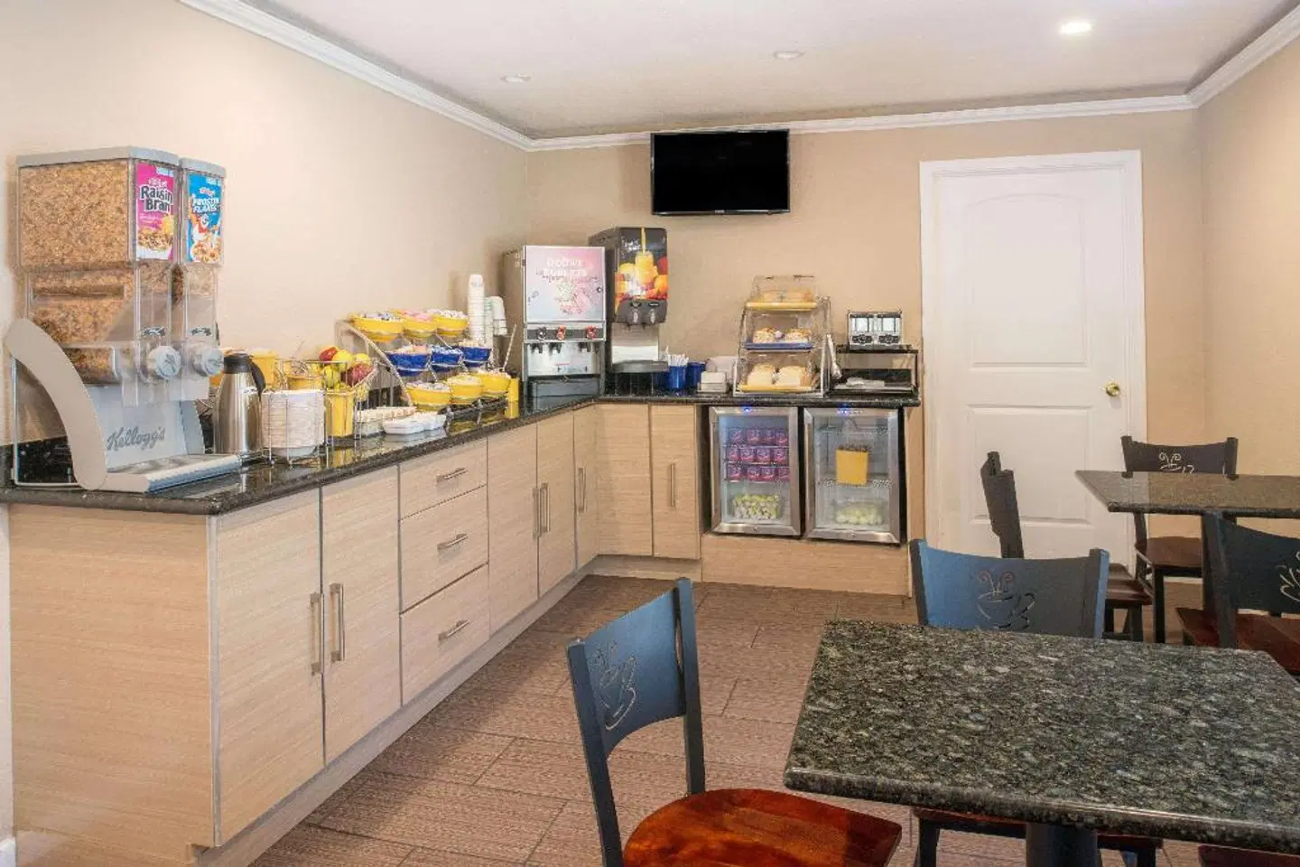 Days Inn by Wyndham San Francisco Downtown/Civic Cntr Area ROOM_EXAMPLE