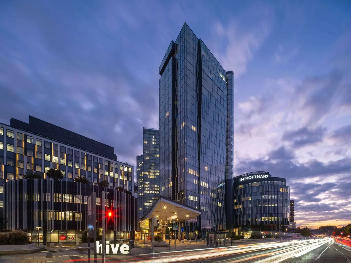 Clarion Hotel Vienna South EXTERIOR