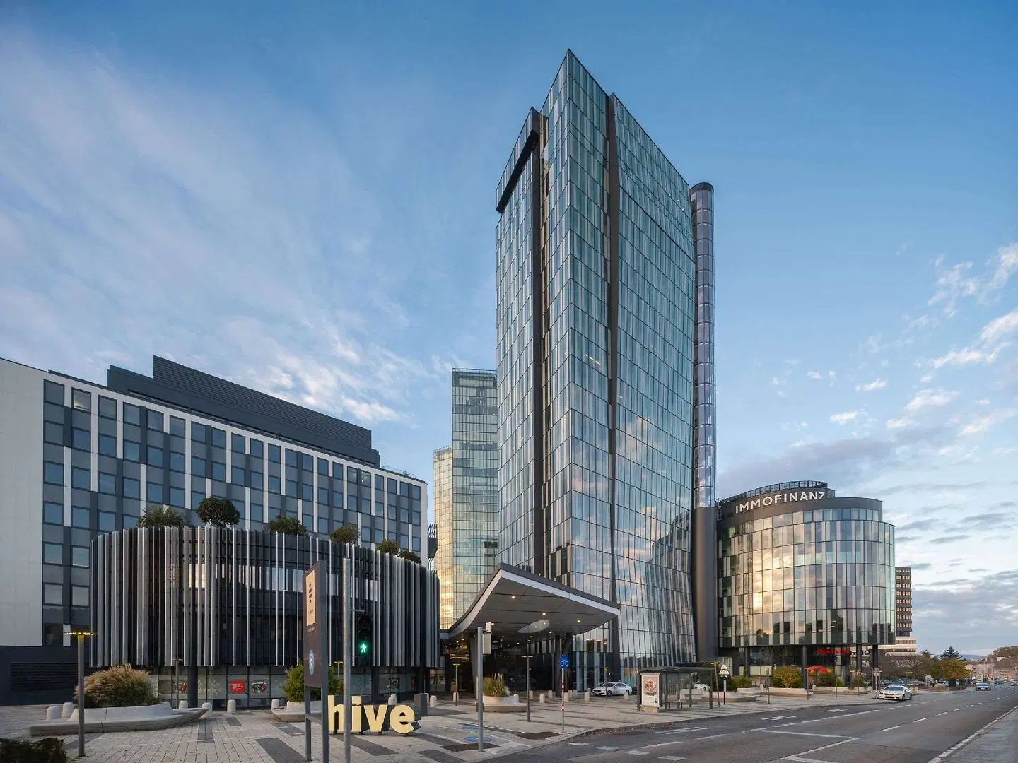 Clarion Hotel Vienna South EXTERIOR