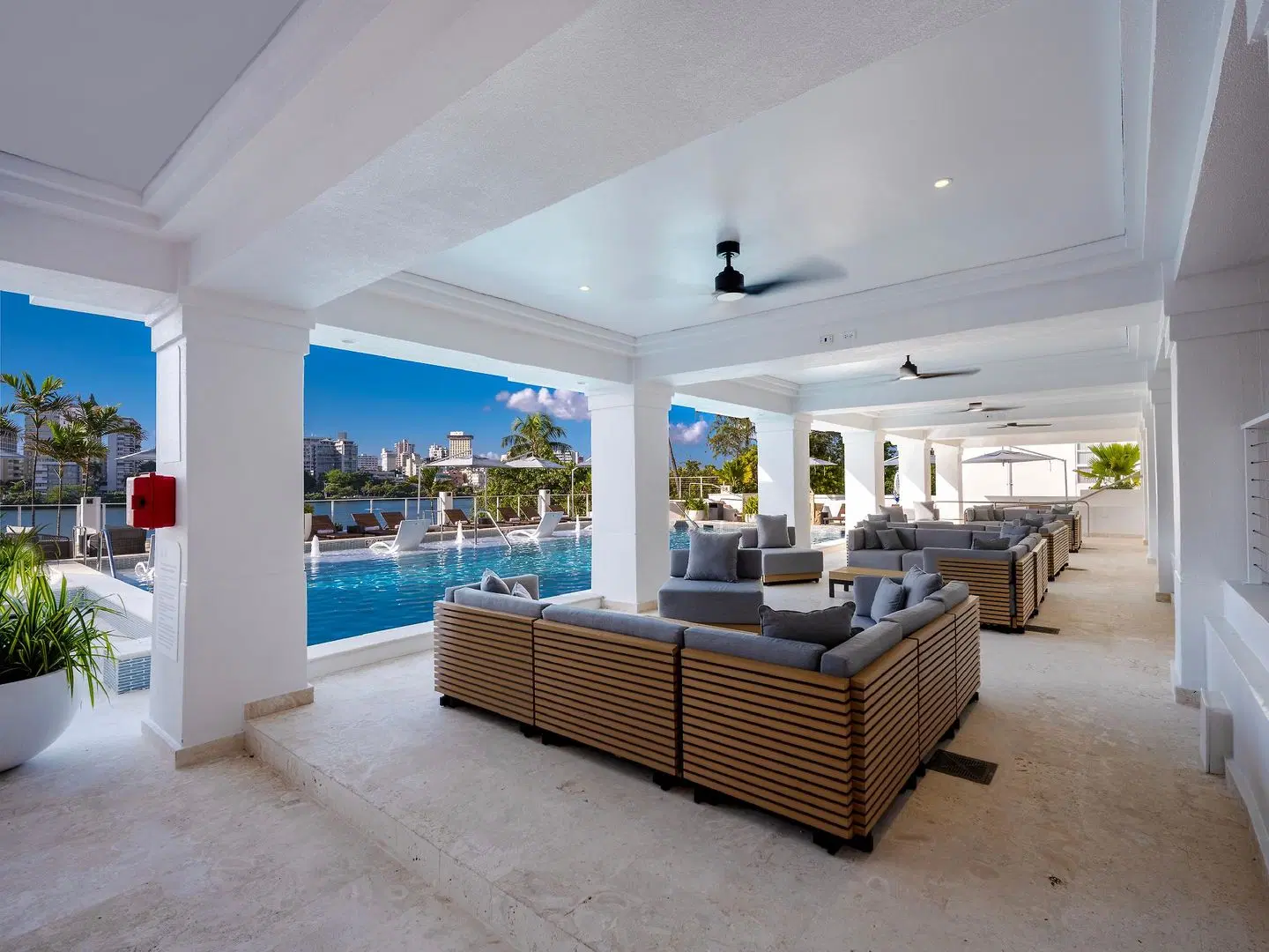 Hilton Garden Inn San Juan Condado LOUNGE_LOBBY