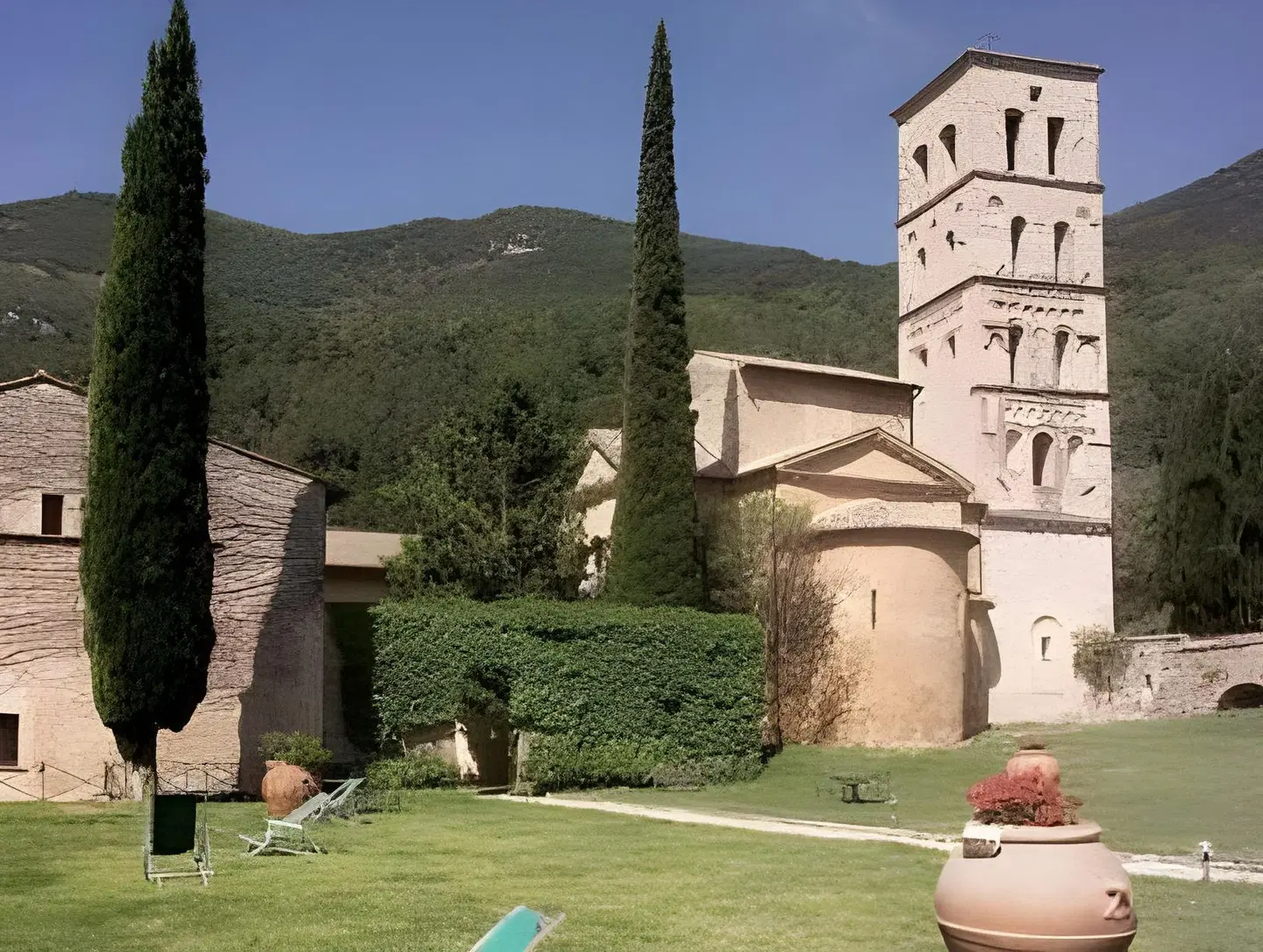 Abbazia San Pietro In Valle Garten