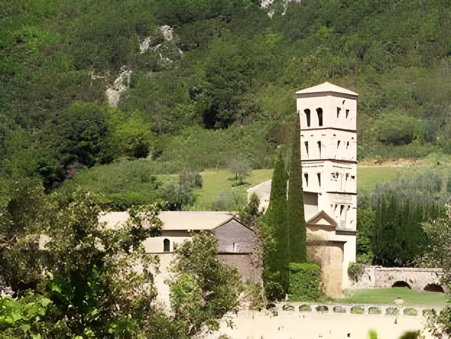 Abbazia San Pietro In Valle EXTERIOR