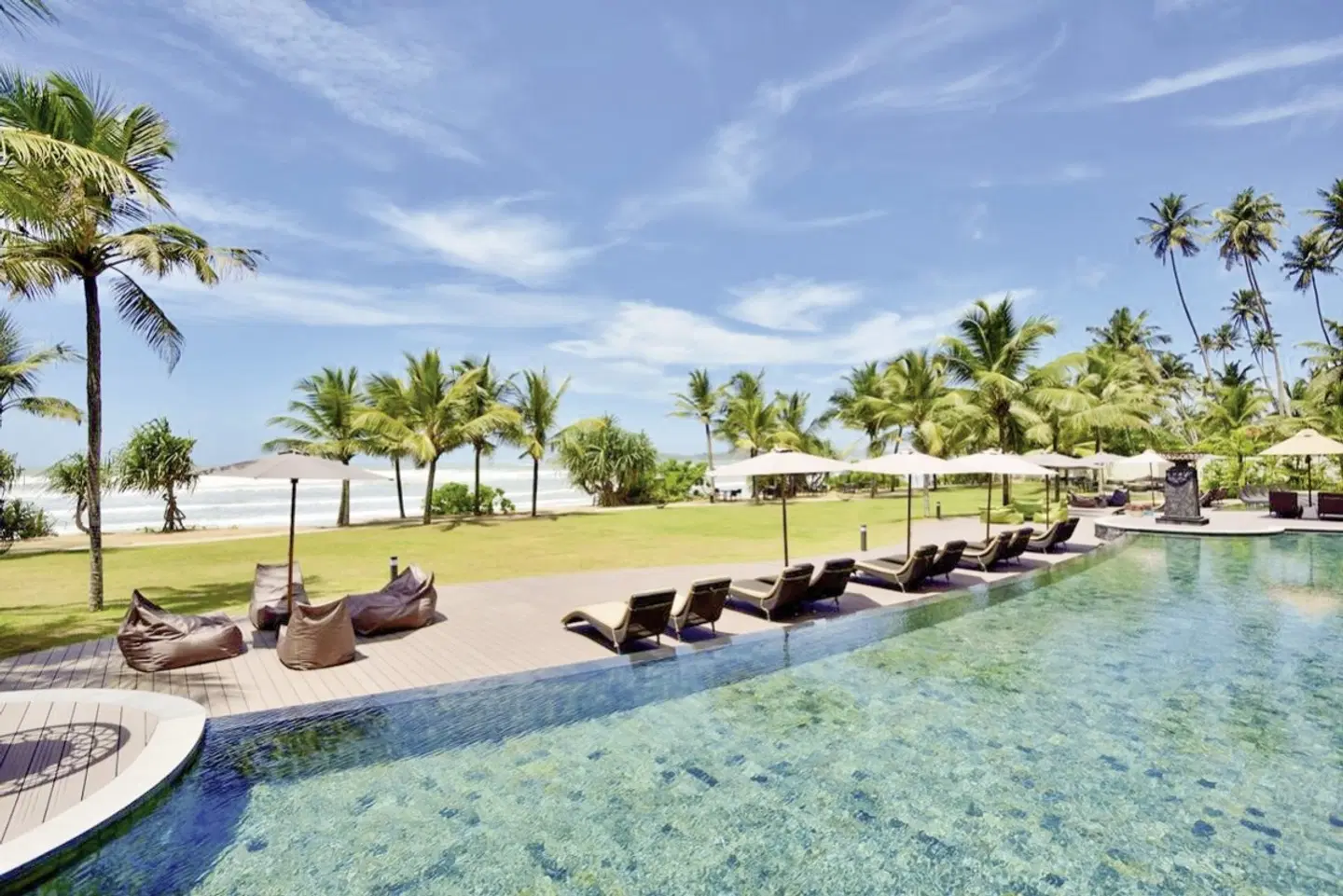 Weligama Bay Marriott Resort & Spa BEACH