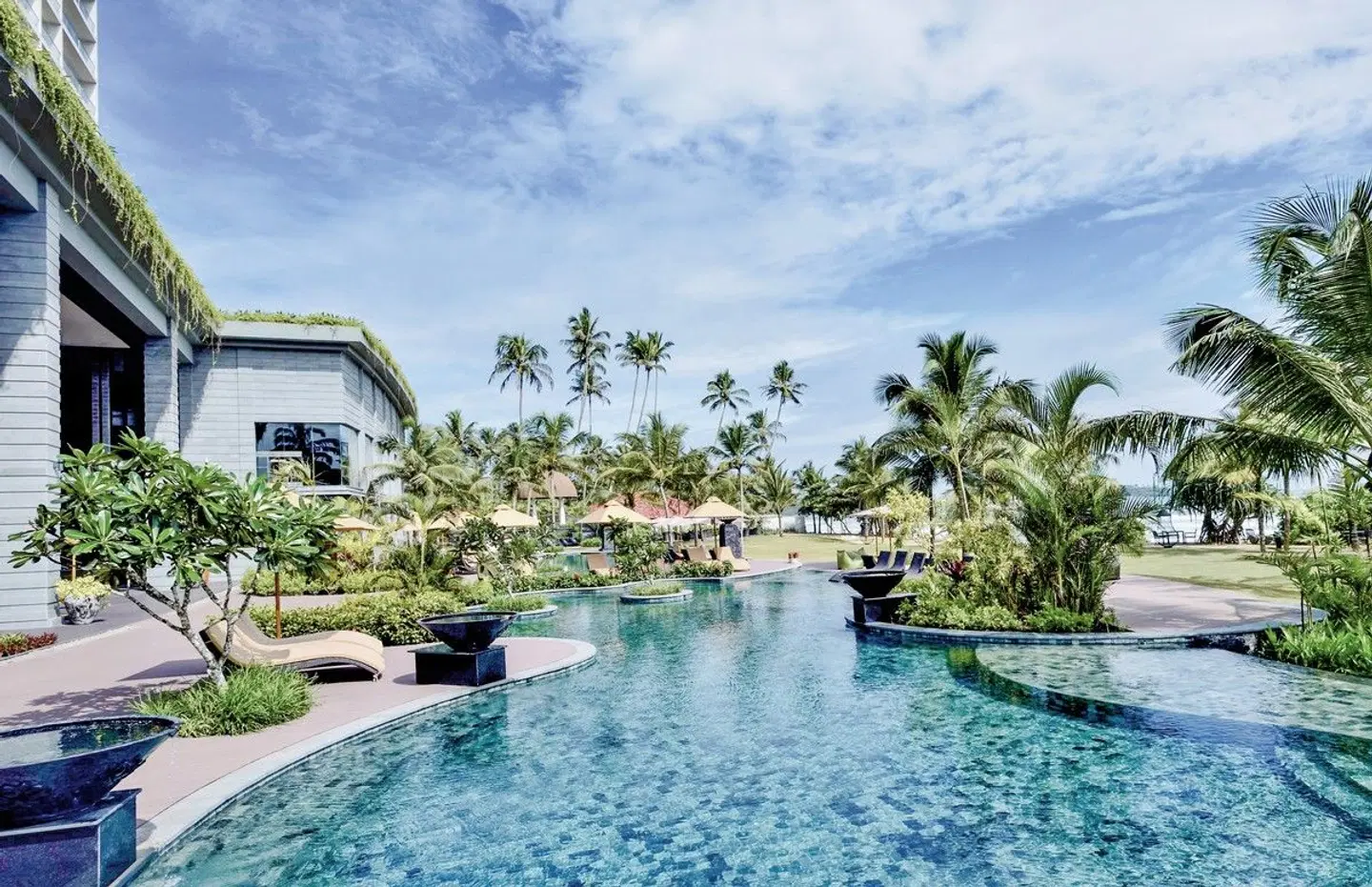 Weligama Bay Marriott Resort & Spa OUTDOOR_POOL