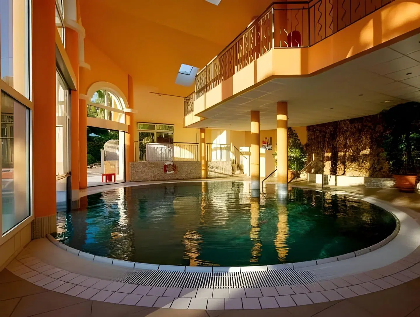 Hotel Les Tourelles Hallenbad