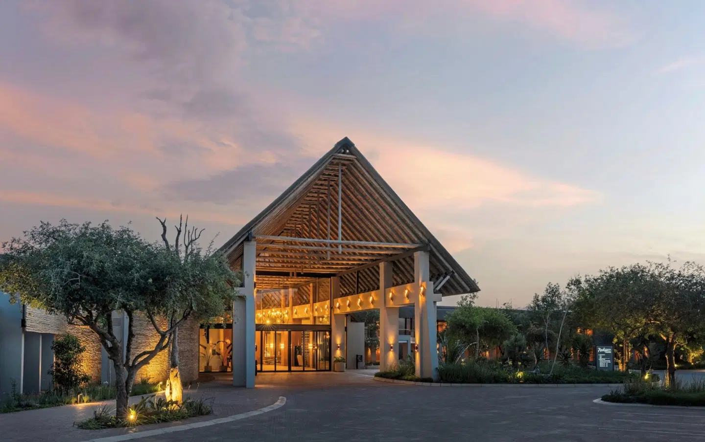 Radisson Safari Hotel Hoedspruit EXTERIOR