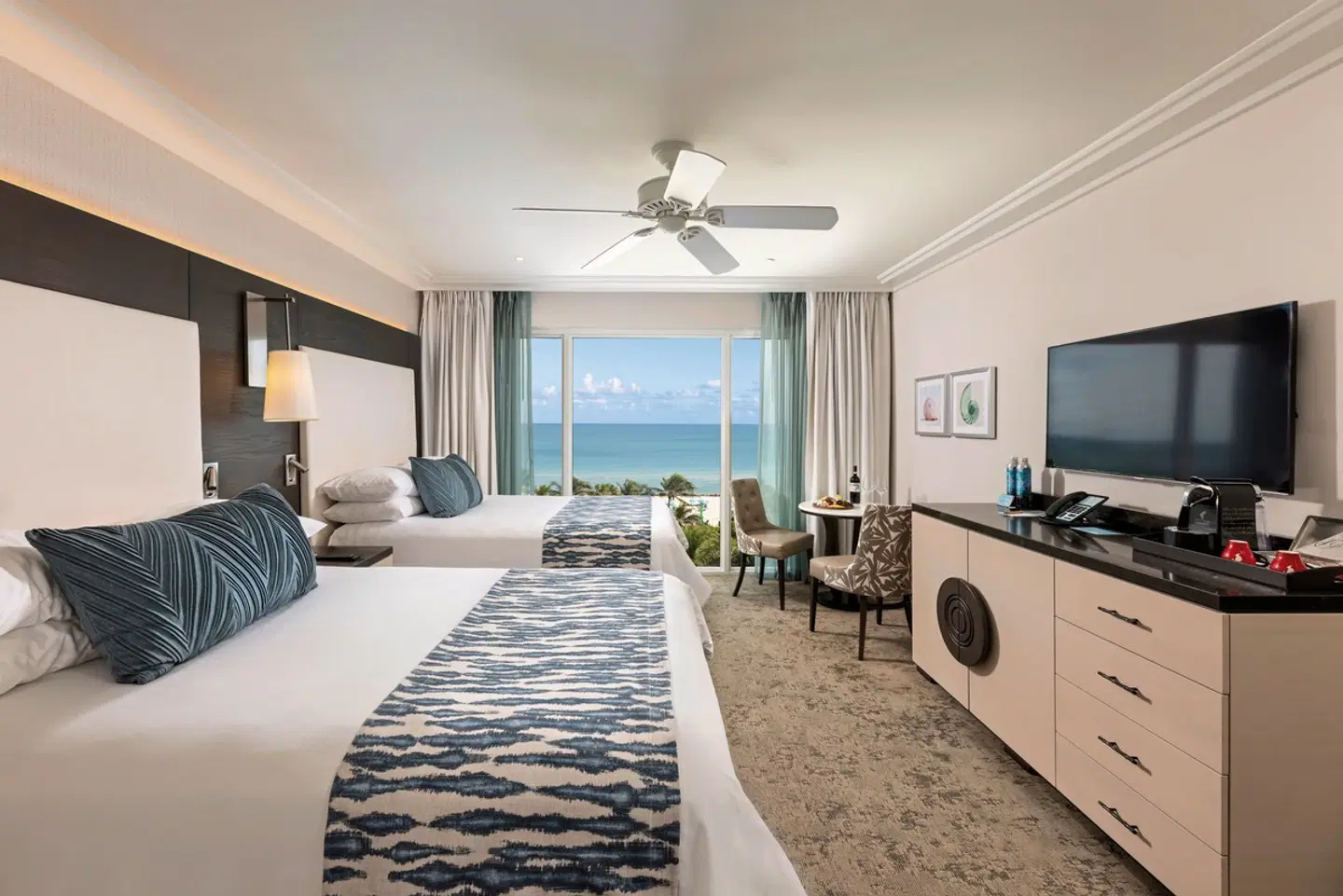 The Palms Hotel & Spa ROOM_EXAMPLE