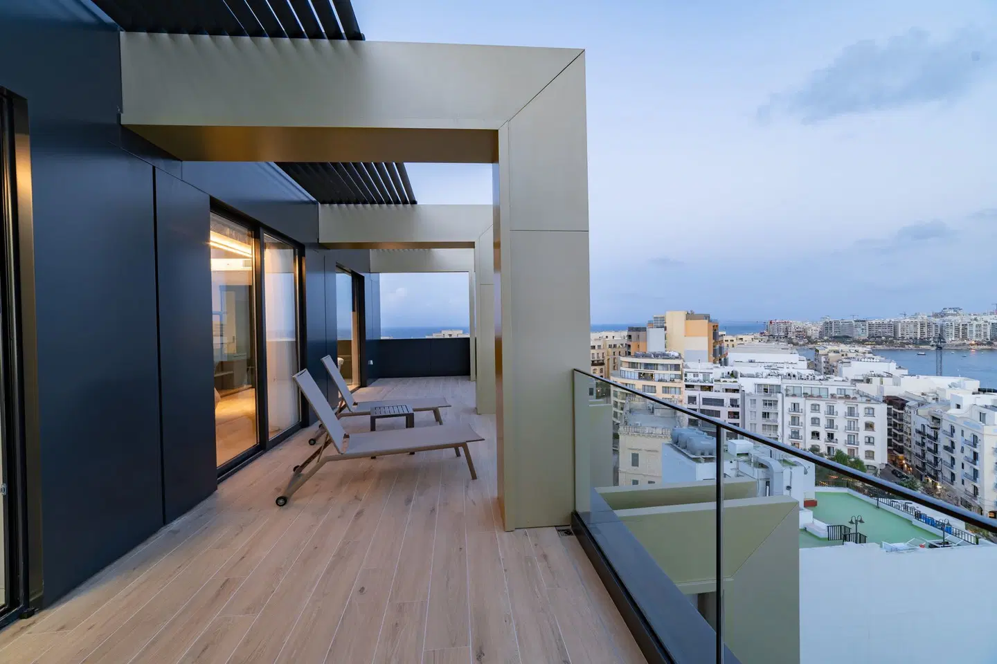 Mercure Hotel St. Julian's Terrasse