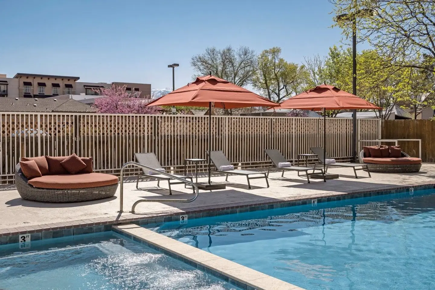 River Canyon Lodge OUTDOOR_POOL