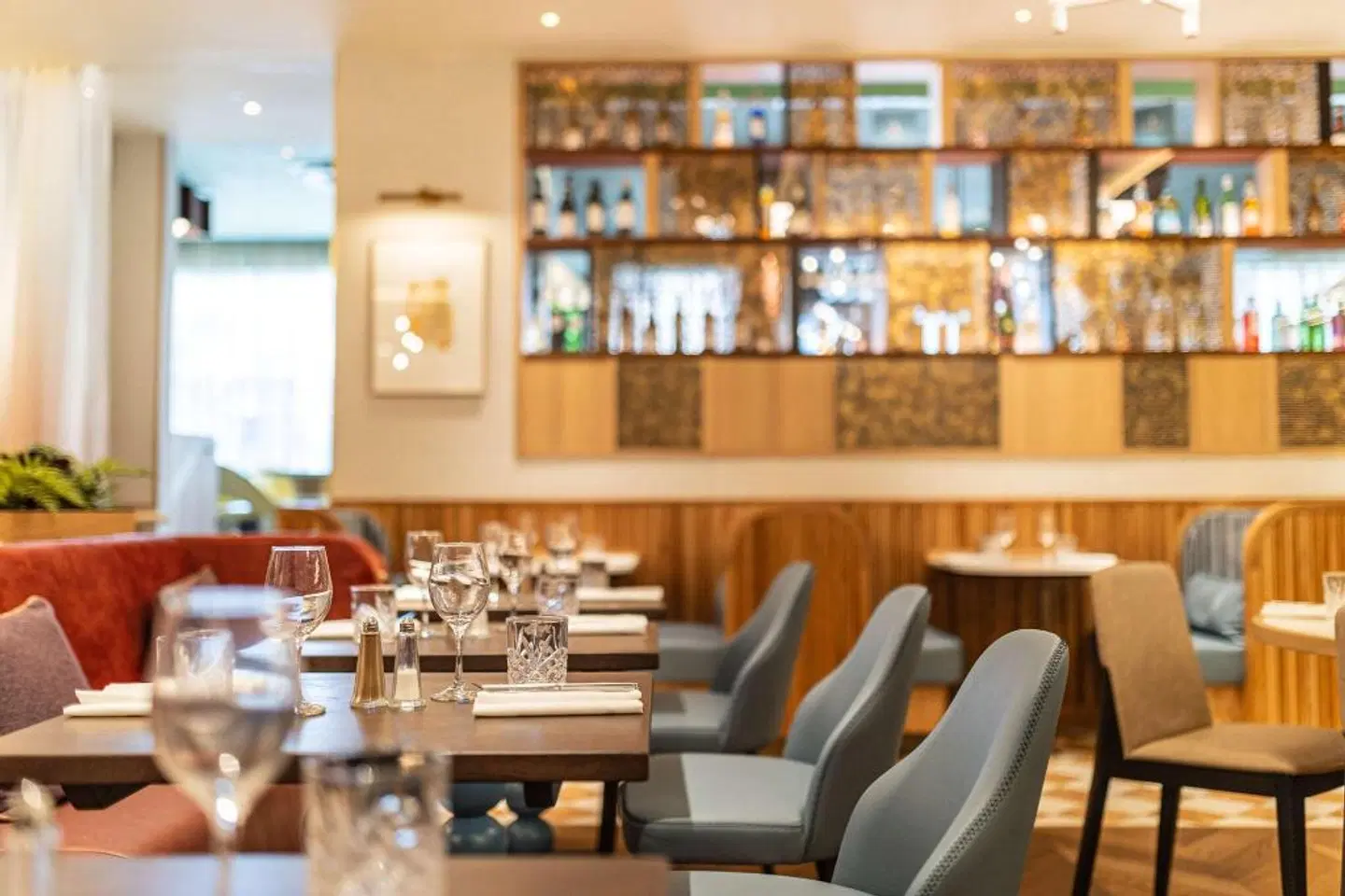 DoubleTree by Hilton Hotel London - Victoria Bar