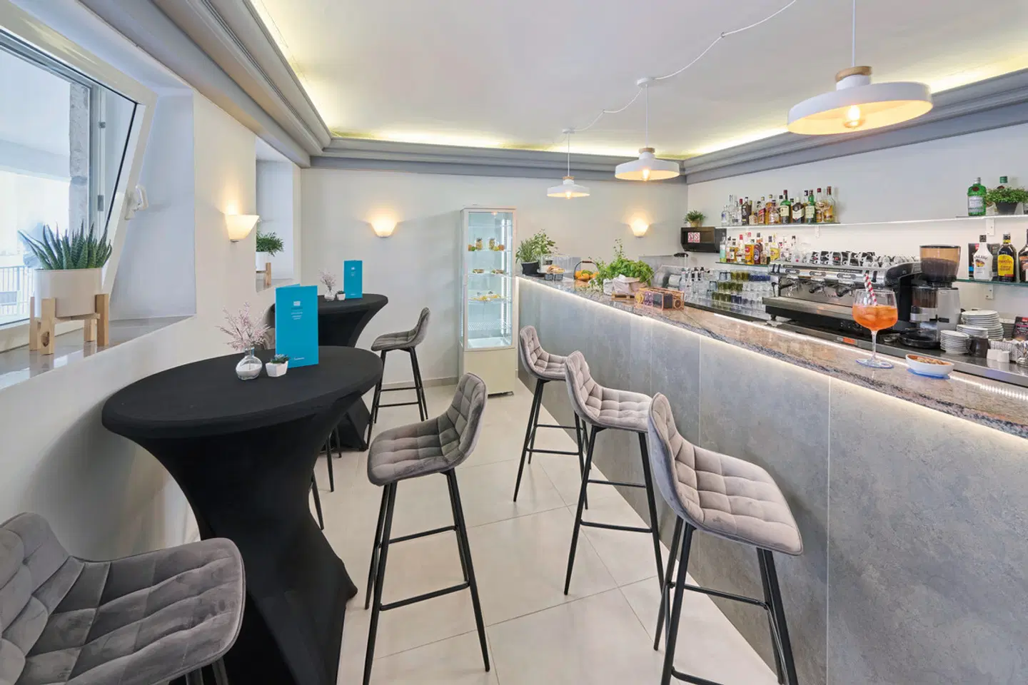 Aminess Younique Lume Hotel Bar