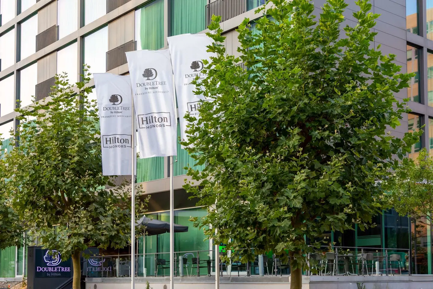 DoubleTree by Hilton Frankfurt Niederrad EXTERIOR