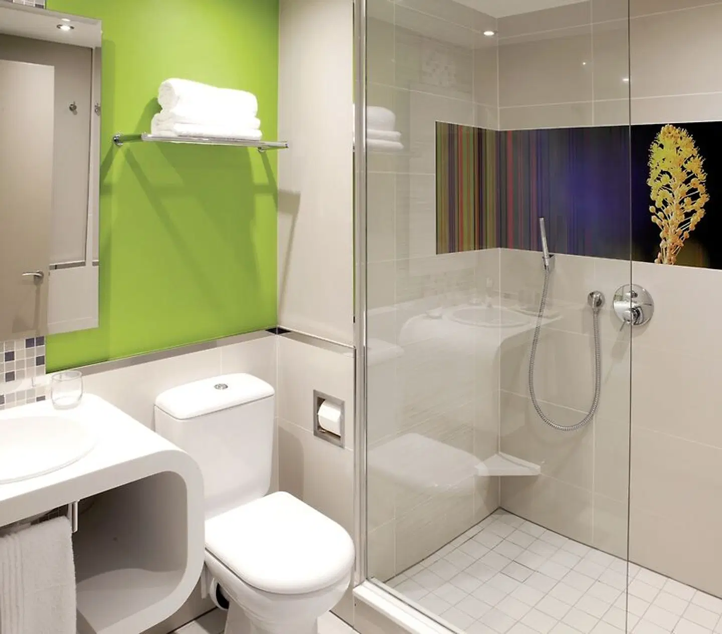 Garden Court Sandton City BATHROOM