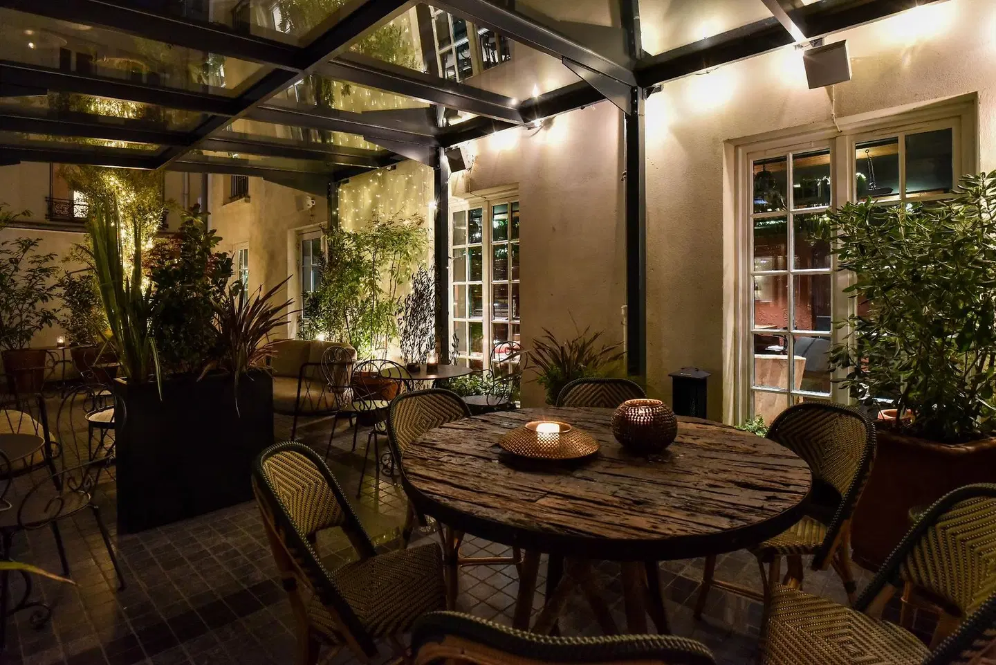 Kube Hotel Restaurant