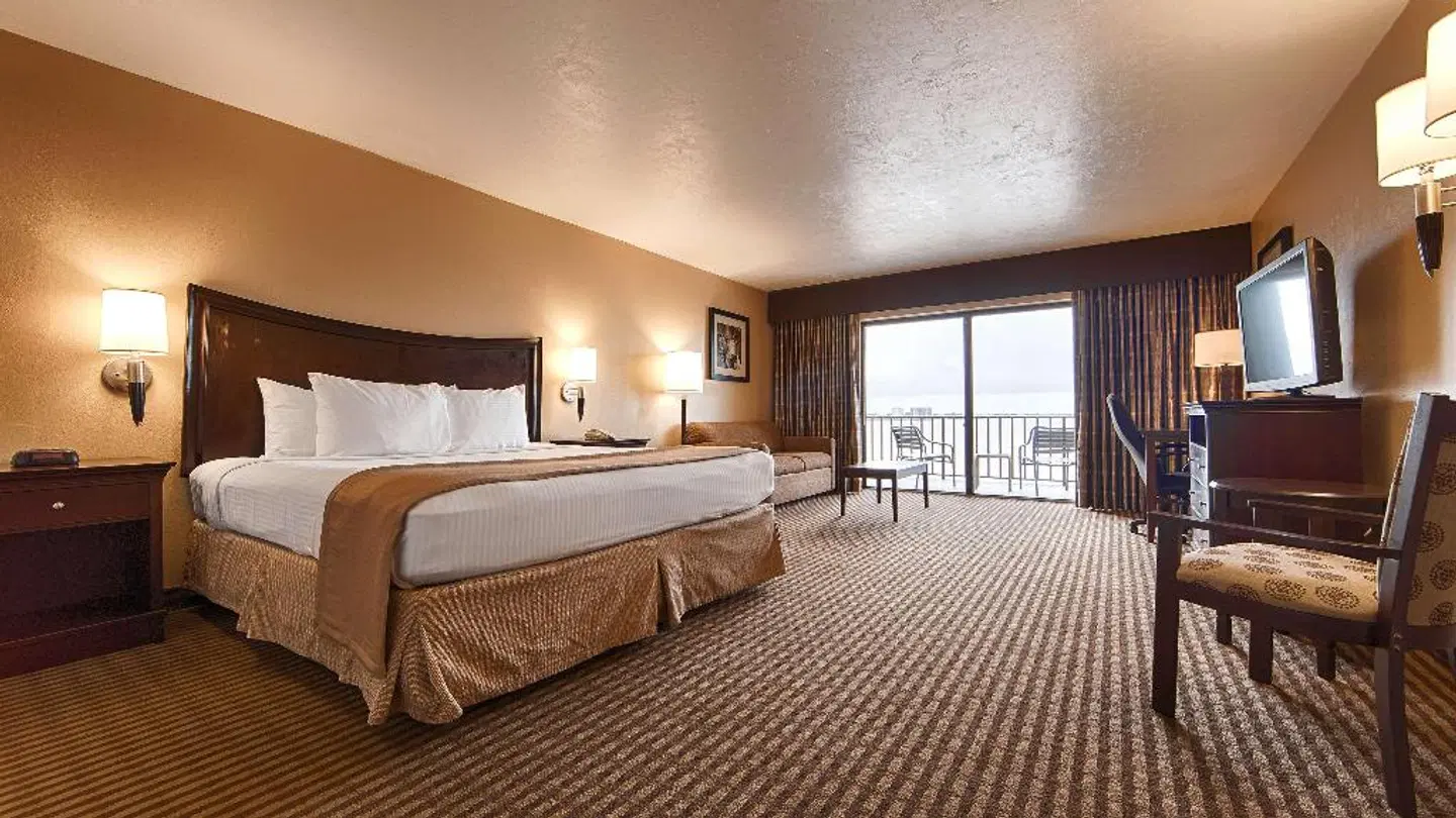 Best Western Fort Myers Waterfront ROOM_EXAMPLE