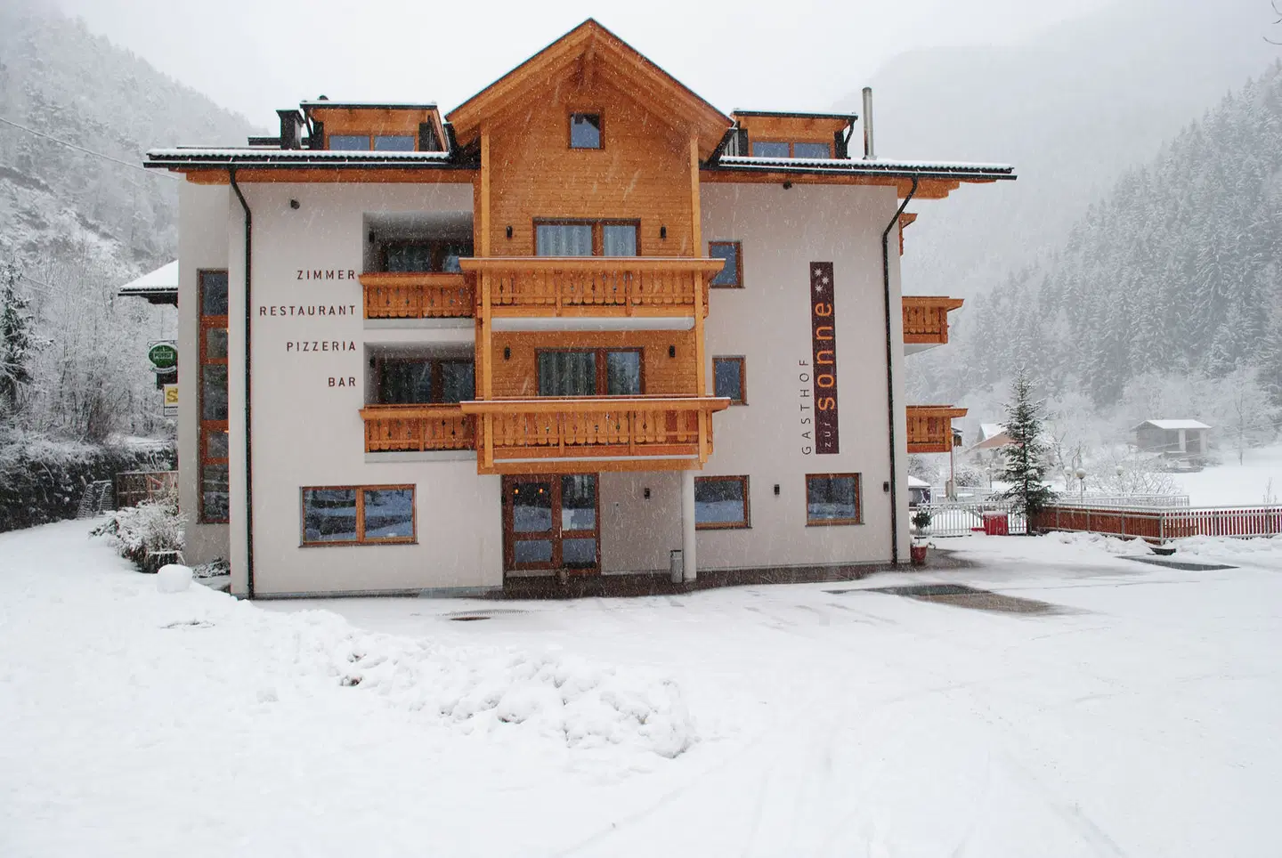 Gasthof Zur Sonne EXTERIOR