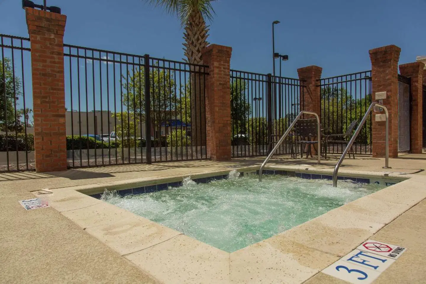 Hilton Garden Inn Myrtle Beach/Coastal Grand Mall OUTDOOR_POOL
