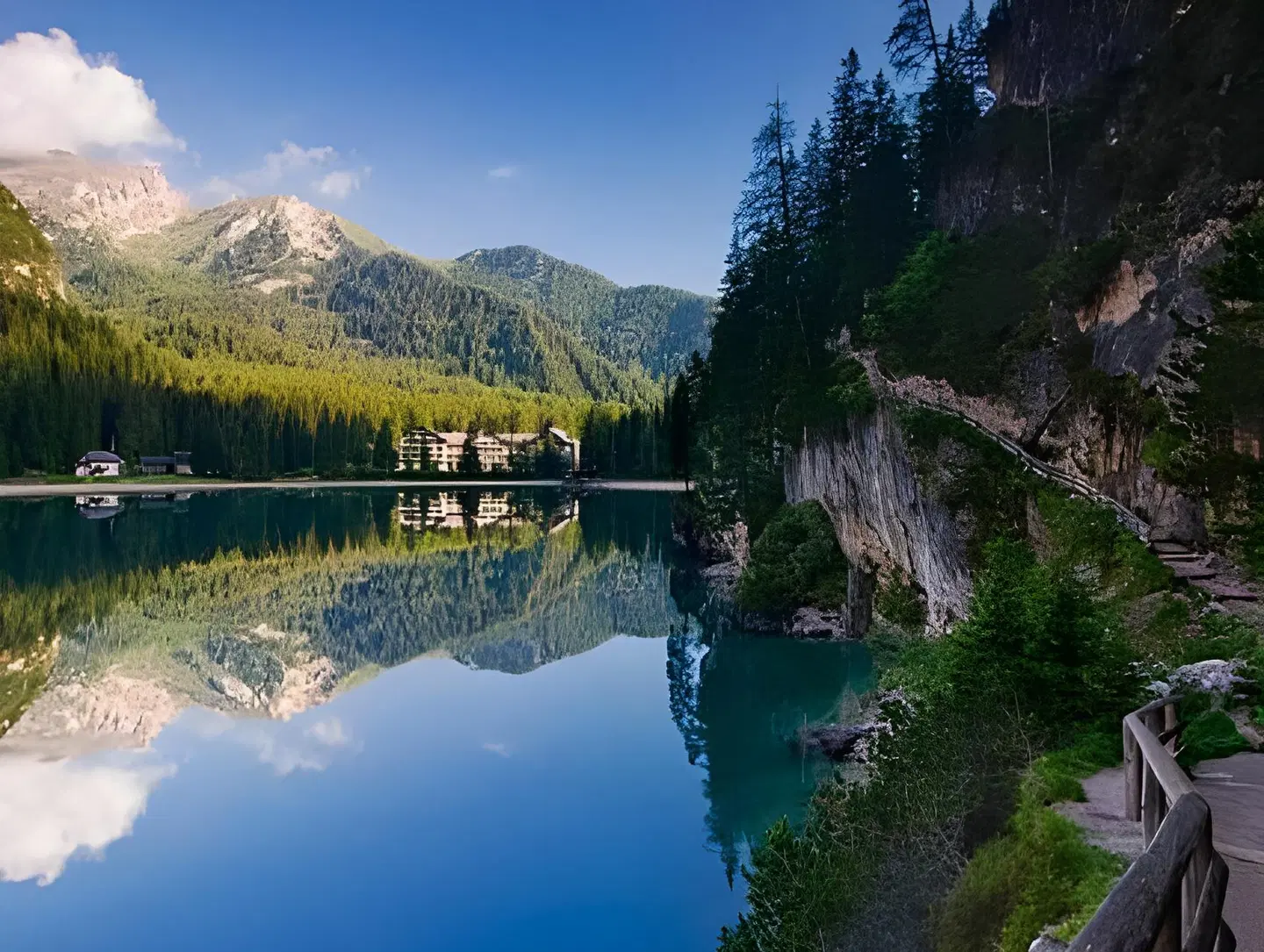 Hotel Lago di Braies OUTDOOR_POOL