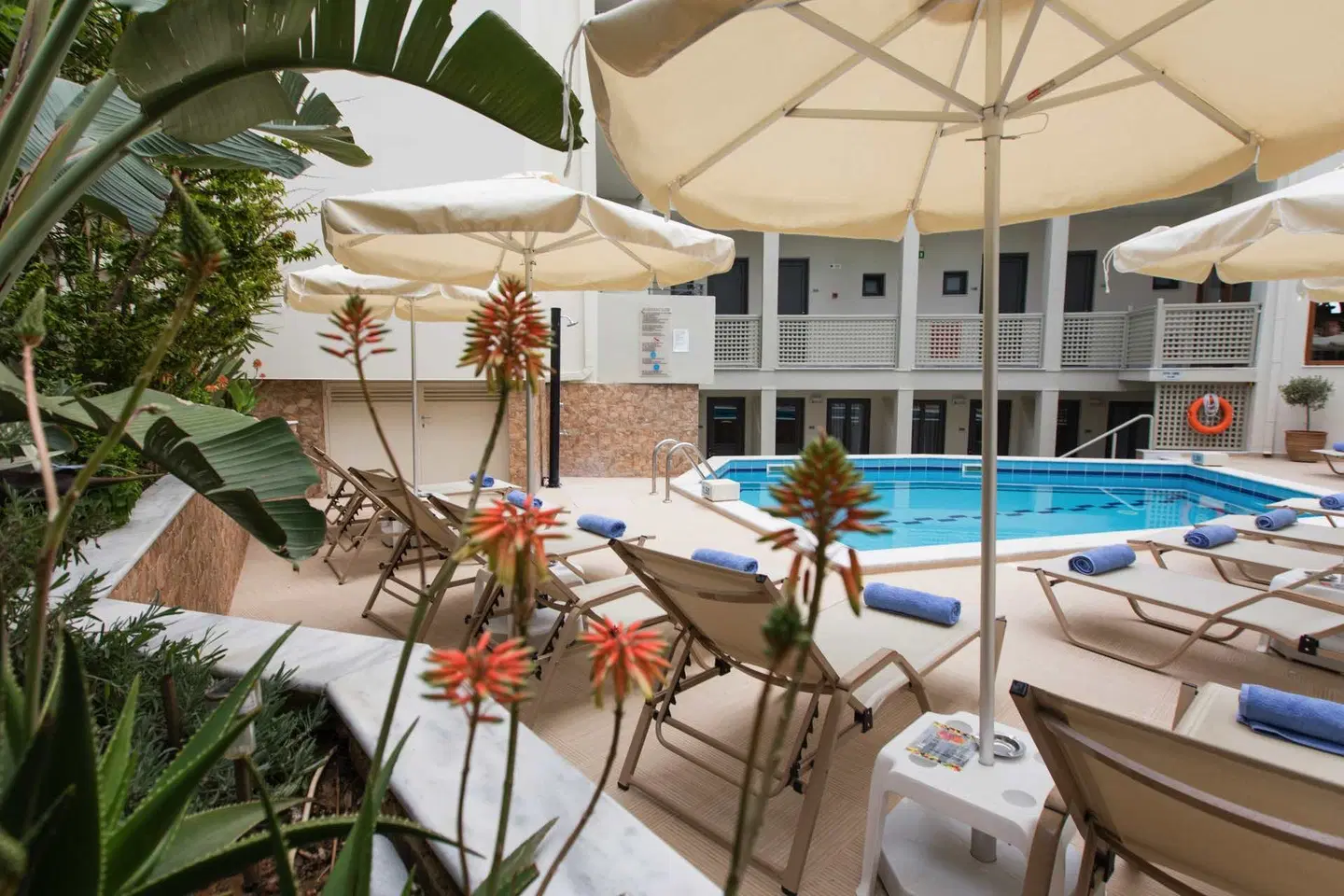 Anita Beach RESTAURANT