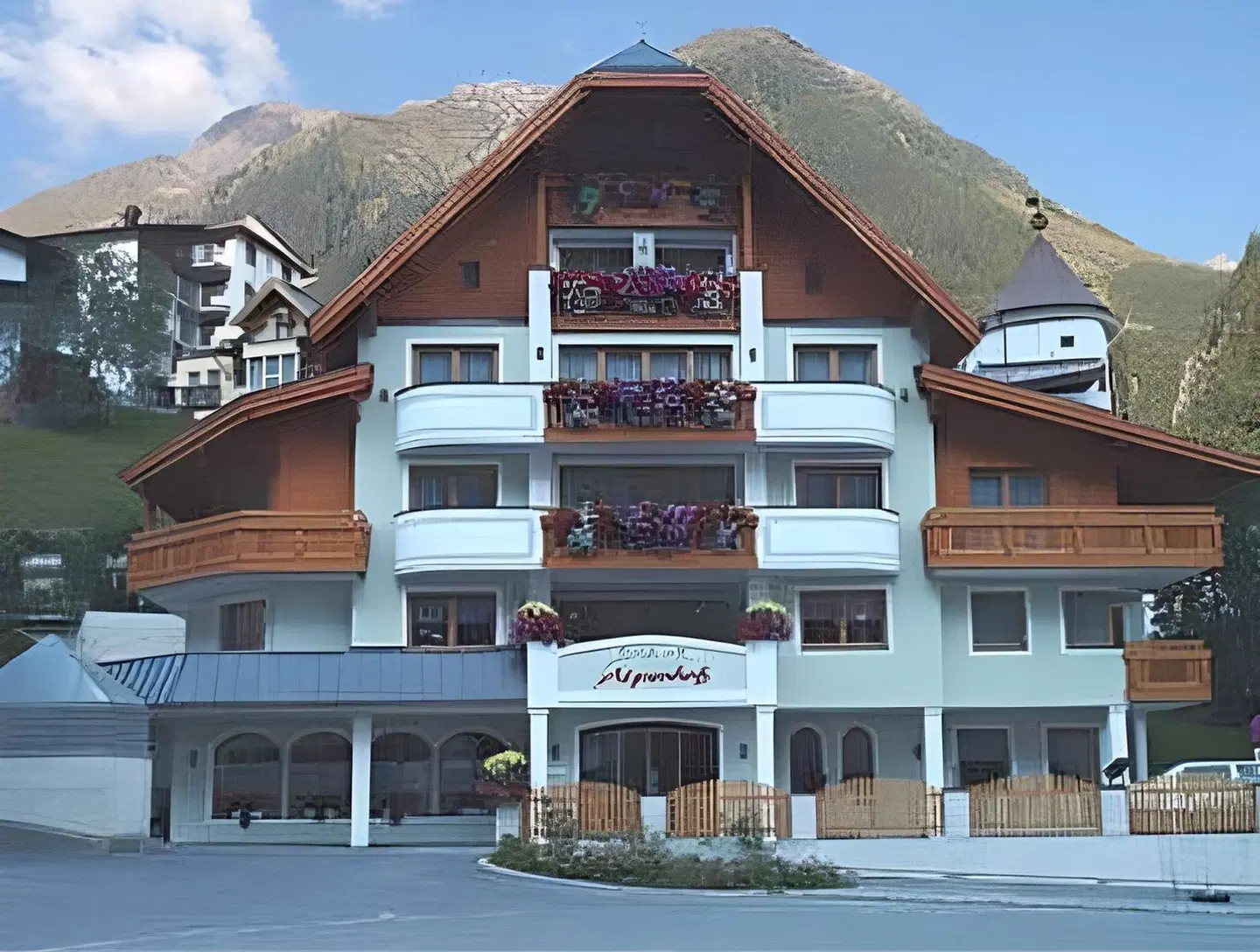 Hotel Garni Alpenhof EXTERIOR