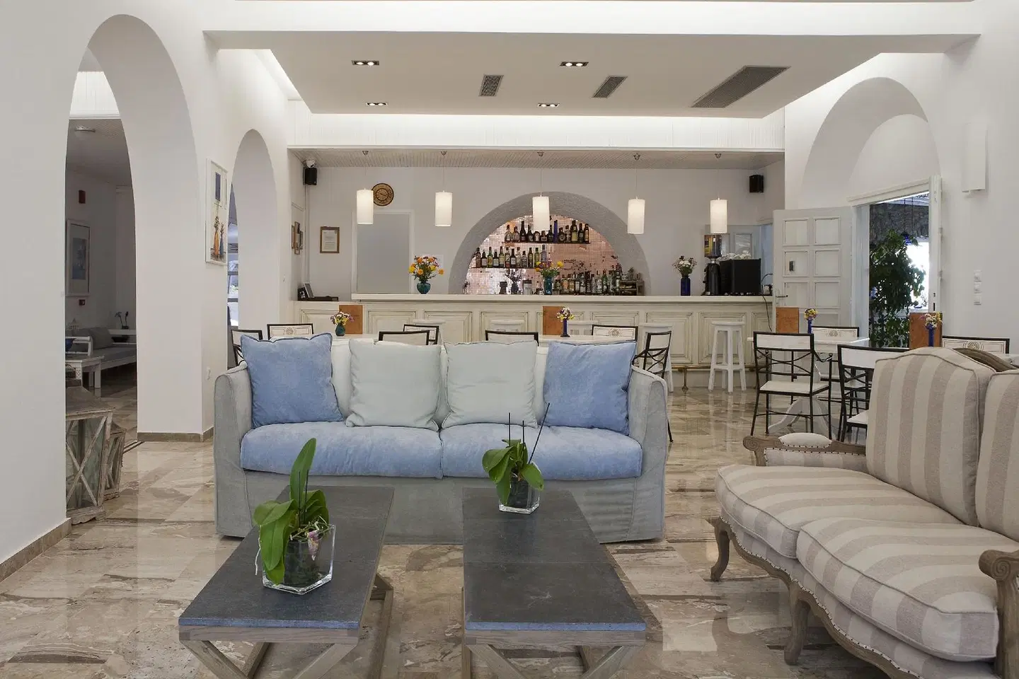 Kamari Hotel LOUNGE_LOBBY