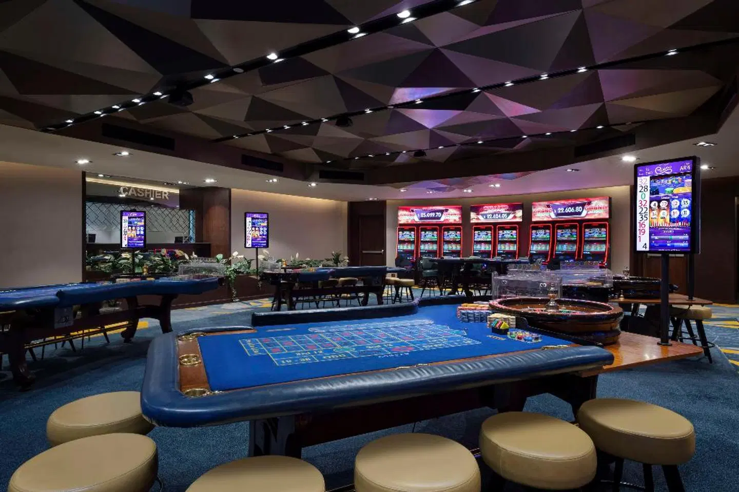 Conrad Cairo Hotel & Casino Hallenbad