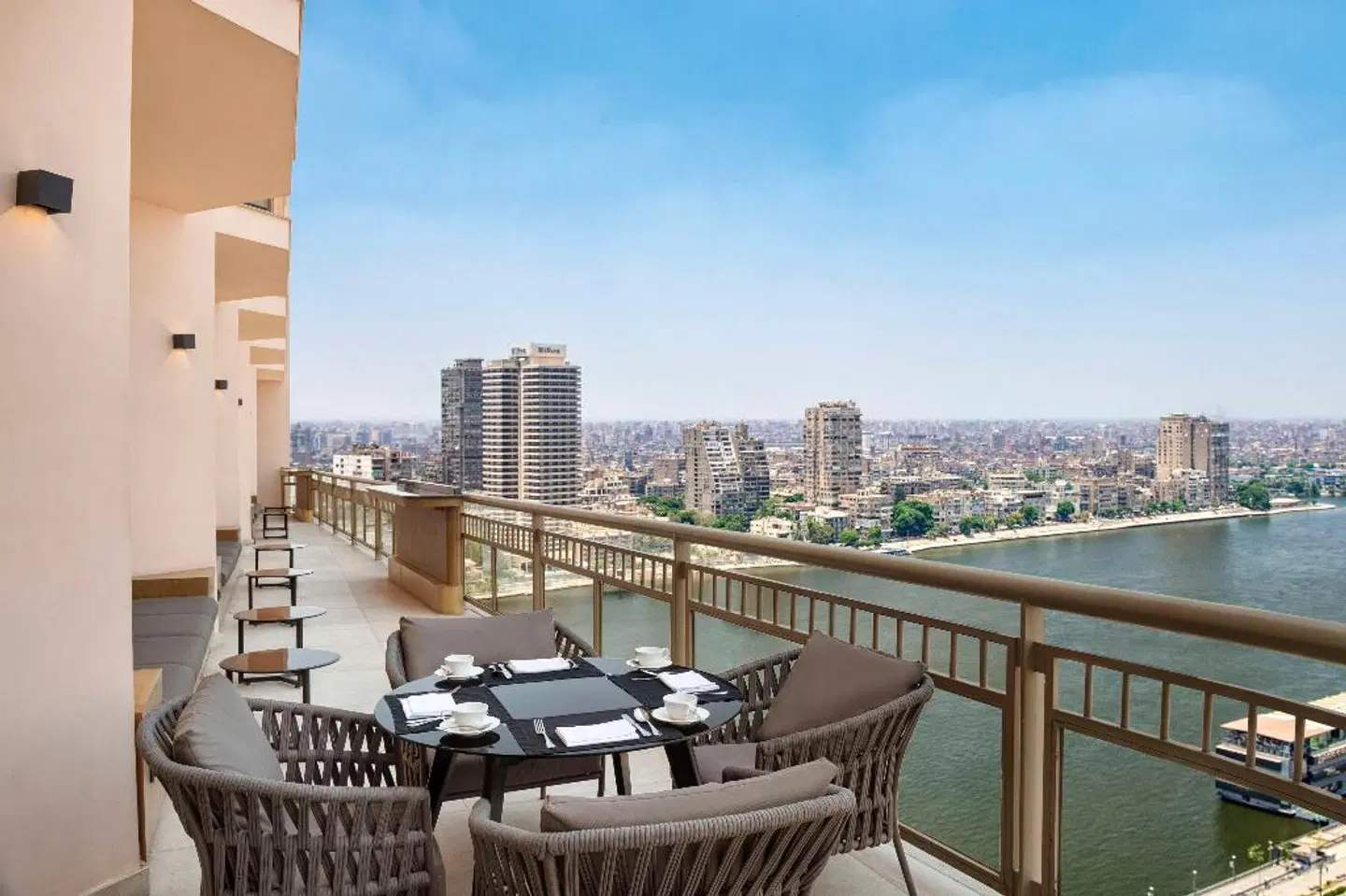 Conrad Cairo Hotel & Casino Terrasse