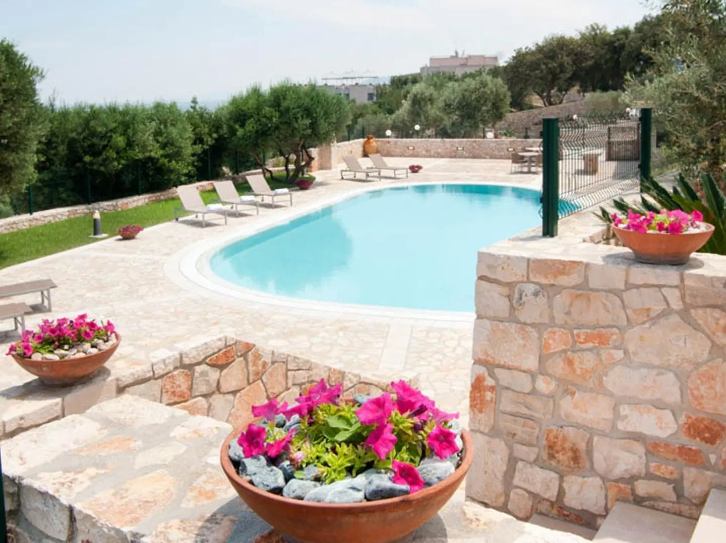 Masseria Borgo Ritella OUTDOOR_POOL