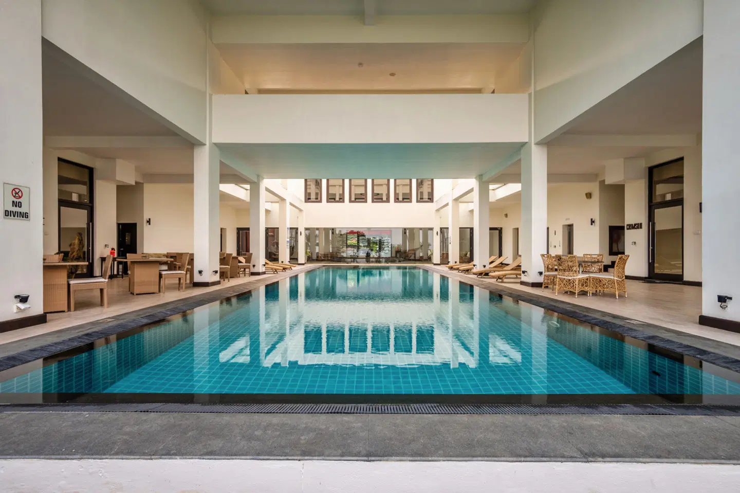 Shinagawa Beach Resort Hallenbad